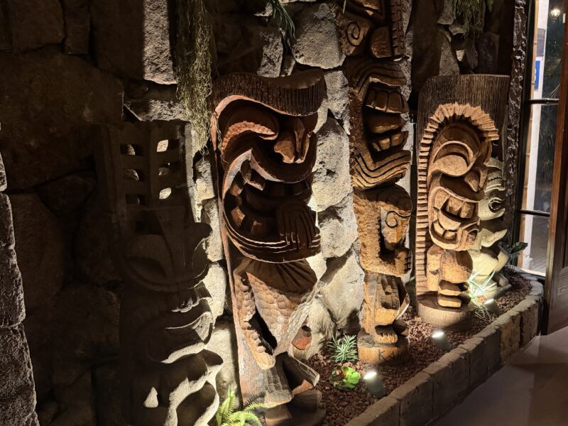 Kahala Cocteleria Tiki